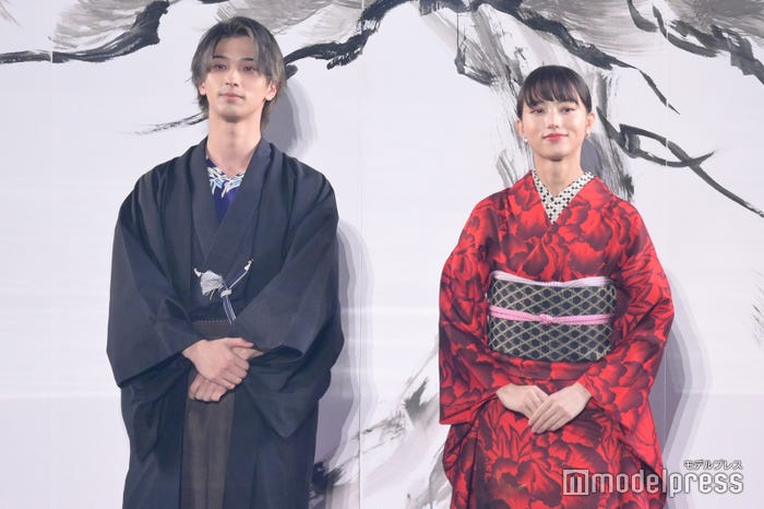横浜流星、清原果耶(C)モデルプレス