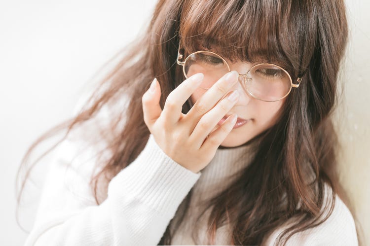 眼鏡を掛けている女性は可愛い 眼鏡女子が男性にモテる5つの理由 モデルプレス 眼鏡を掛けている女性は可愛い 眼鏡女子が男性にモテる5つの理由 モデルプレス