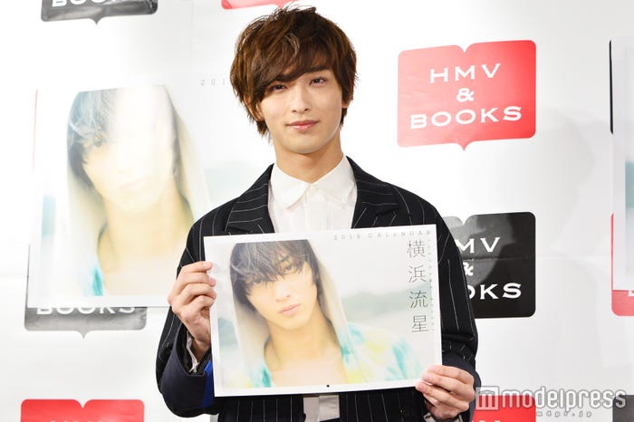 横浜流星(茶髪、前髪あり)/「横浜流星カレンダー2018」の発売記念イベントより:2017年12月撮影 (C)モデルプレス