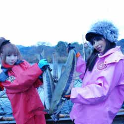 吉田優(左)、Lie(右)