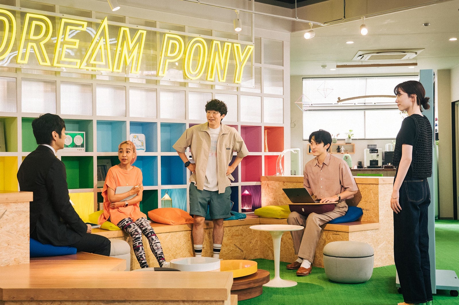 西島秀俊、青山テルマ、前原滉、杉野遥亮、永野芽郁／「ユニコーンに乗って」第7話より（C）TBS