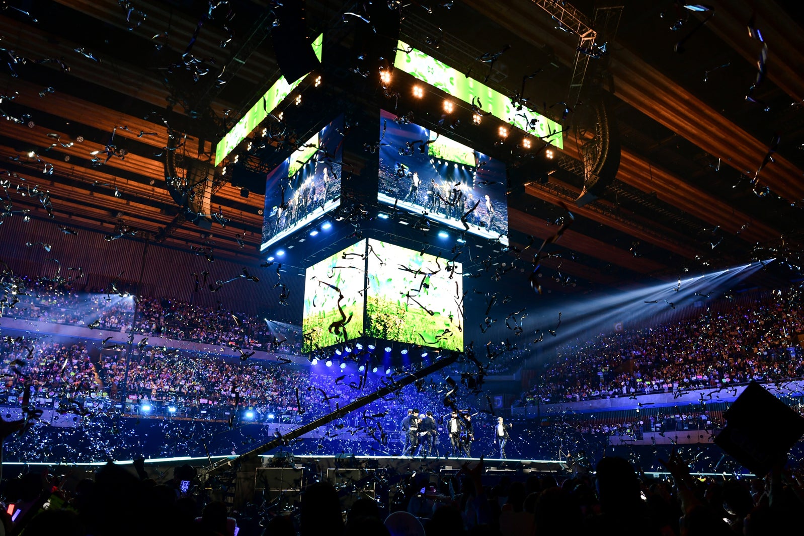 ZEROBASEONE「SBS INKIGAYO LIVE in TOKYO」（C）SBS