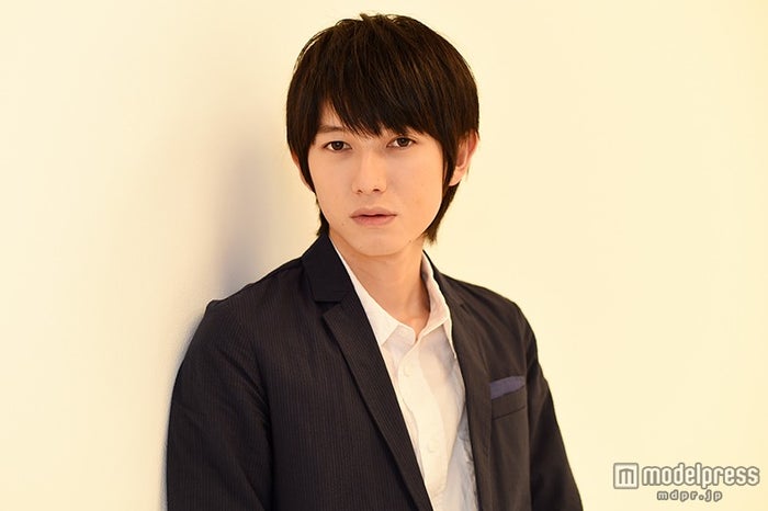 本郷奏多 異彩放つ 2 5次元俳優 プレッシャーはなく嬉しい 実写化にハマる存在感 進撃の巨人 でも モデルプレス