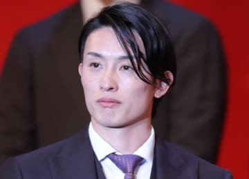 ソフトバンク 周東佑京が5年総額20億円の大幅増でサイン 昨年は1.1億円 3年目まで固定→以降は変動「複数年だけど余裕は持ちたくない」