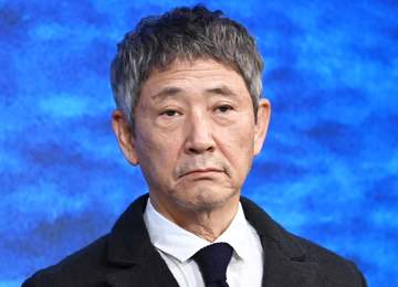 「小さくね？」「もしやアベノマスク」【深夜食堂】新シリーズがコロナ禍からスタート 常連客勢ぞろいも全員マスク姿→忠さんにツッコミ殺到