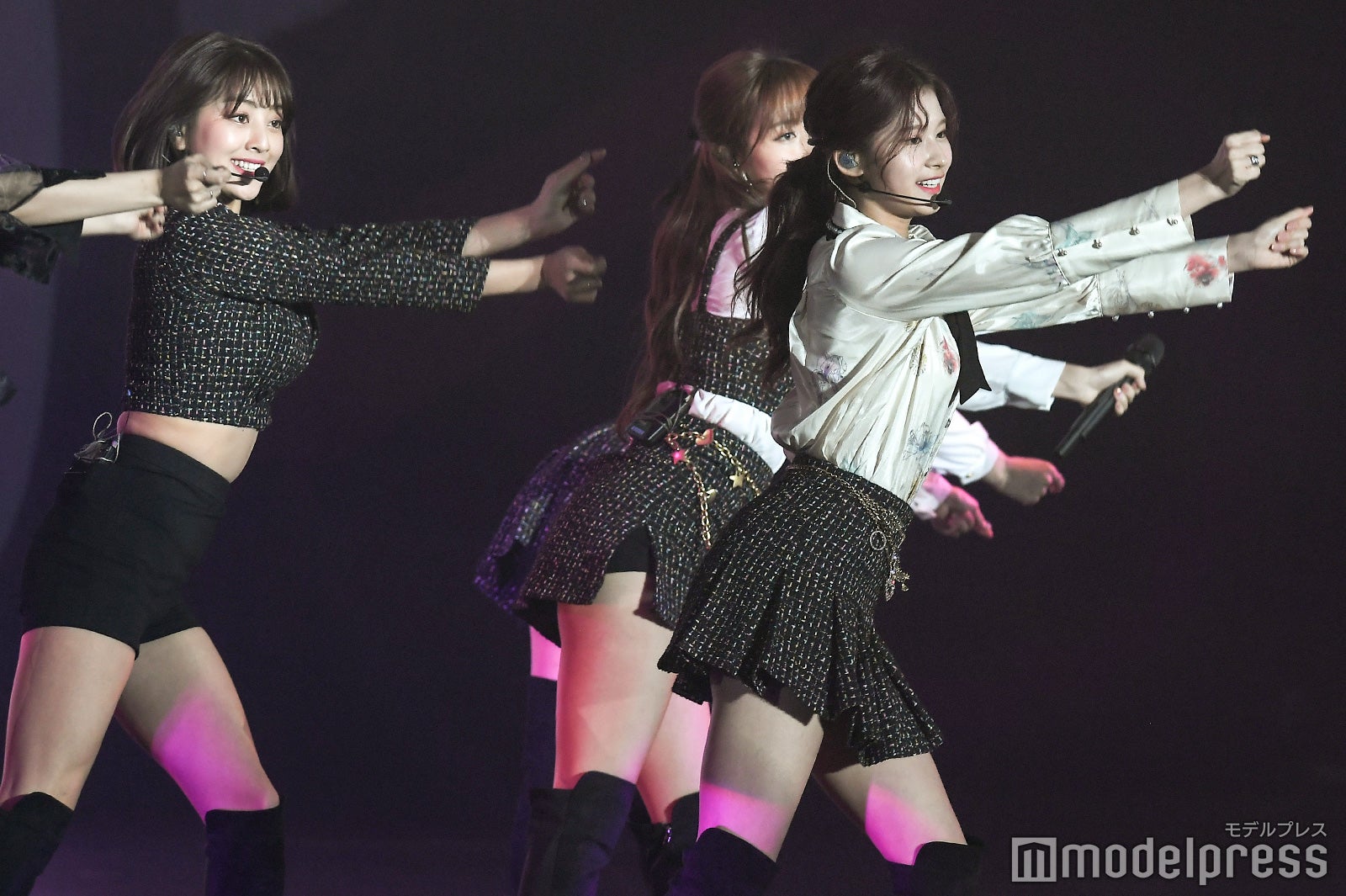 ジヒョ、サナ （C）モデルプレス