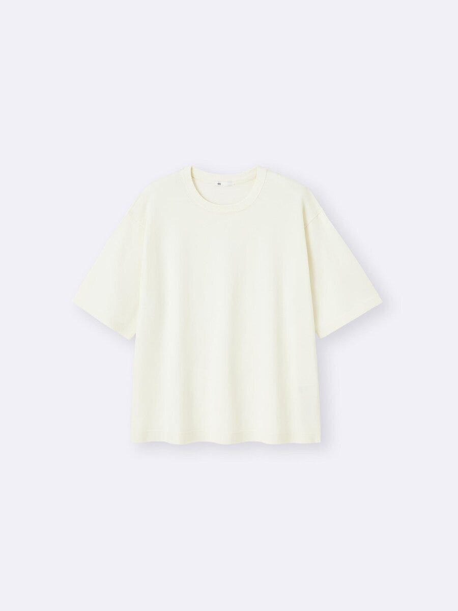 オフホワイトの半袖ウォッシャブルニットTシャツ