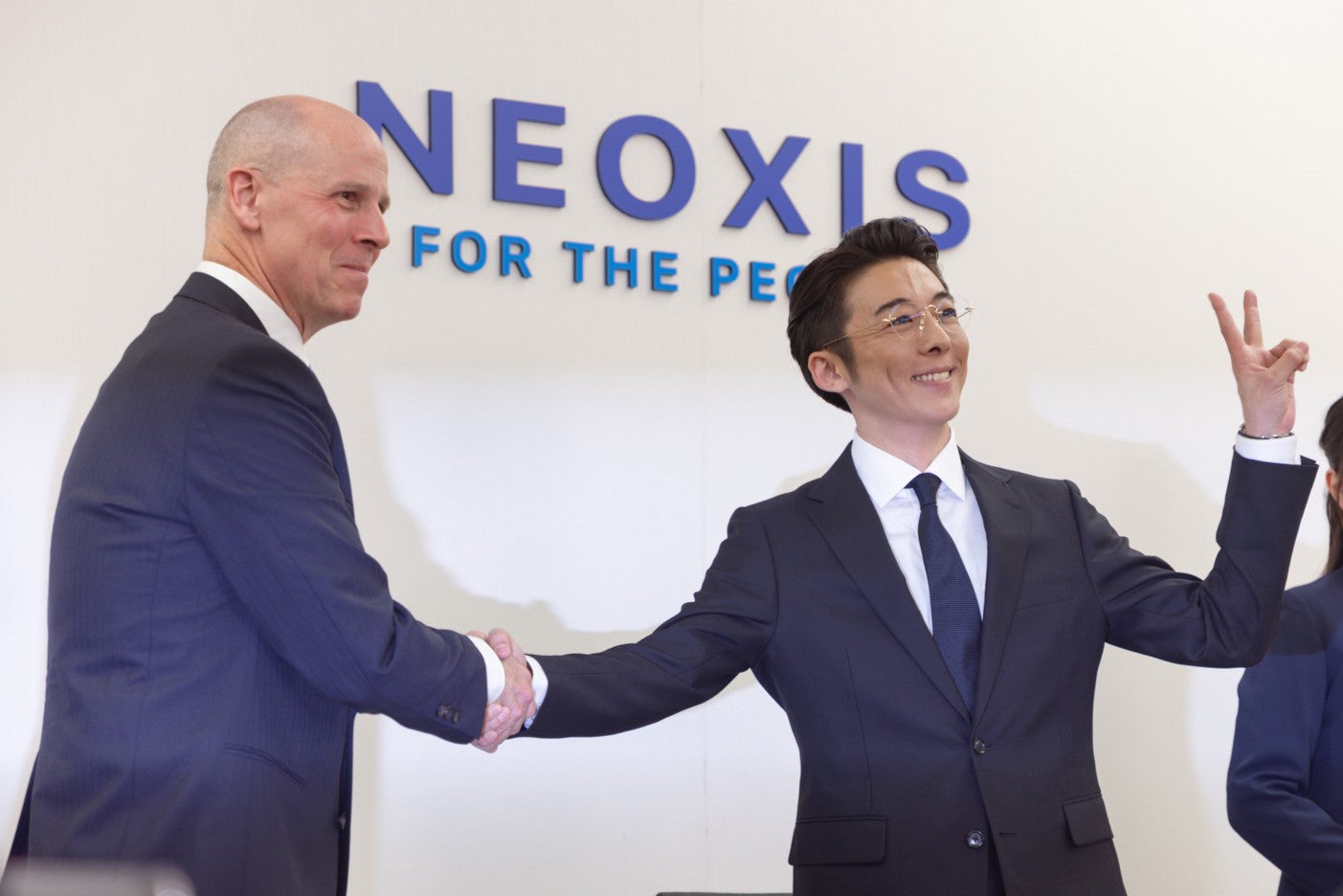 高橋一生ら「リボーン ～最後のヒーロー～」第1話（C）テレビ朝日