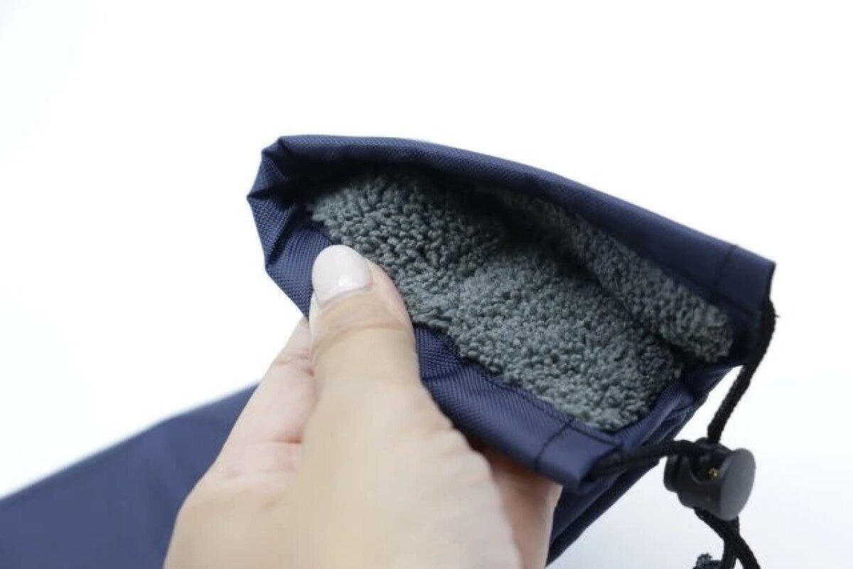 ダイソー　傘の収納袋（はっ水加工、巾着タイプ）　内側