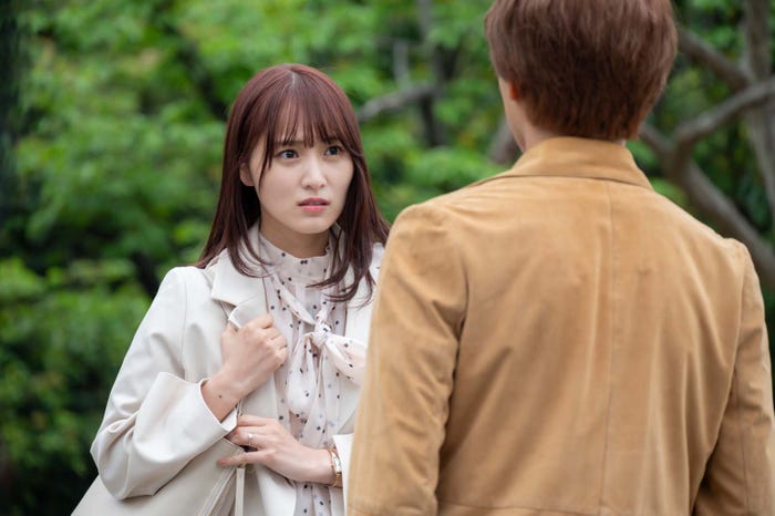 菅井友香「ビジネス婚-好きになったら離婚します-」第4話より(C)「ビジネス婚」製作委員会・MBS