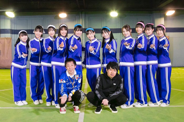 乃木坂46 4期生&さらば青春の光(C)「乃木坂どこへ」製作委員会