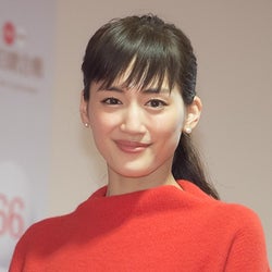 綾瀬はるか 黒柳徹子の司会コラボどうなる 徹子 アメ差し上げてもいい 紅白リハ初日 モデルプレス