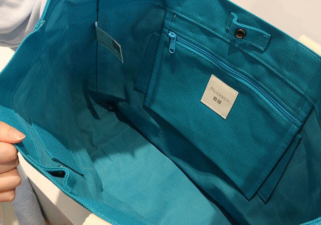 ユニクロ×JWAコラボのキャンバストートバッグ3