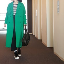 今シーズンのトレンドカラー・若葉みたいなグリーン色はどう着こなす? 大人の洗練グリーンコーディネート