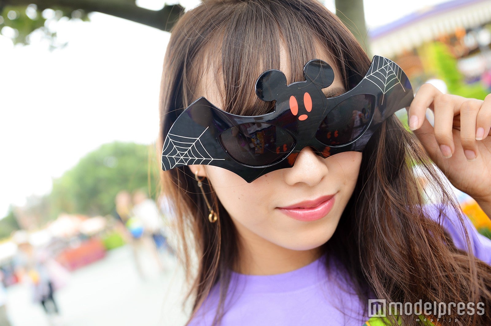 ファッション用グラス（2000円）／モデル：山本沙樹（C）モデルプレス