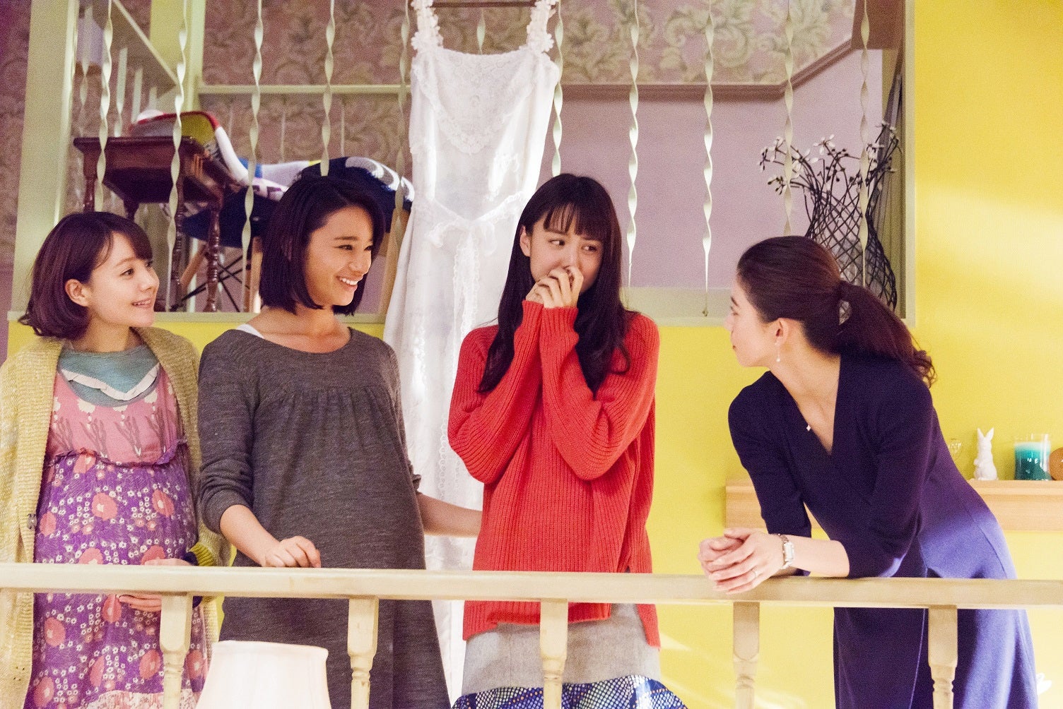 トリンドル玲奈、高橋メアリージュン、山本美月、朝比奈彩／「東京アリス」最終話より（提供写真）