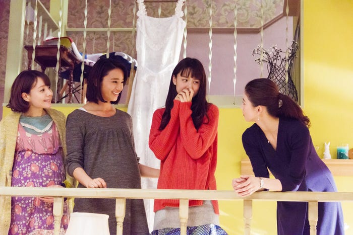 トリンドル玲奈、高橋メアリージュン、山本美月、朝比奈彩/「東京アリス」最終話より(提供写真)