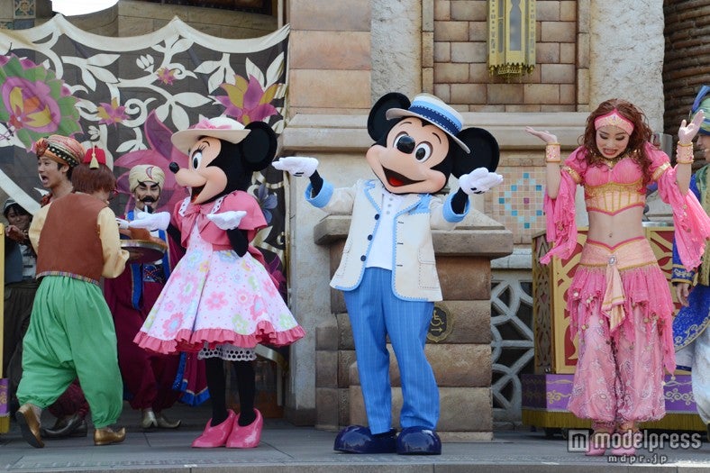 ディズニーシー、ミニショー「スプリングタイム・サプライズ」／ミッキー、ミニー