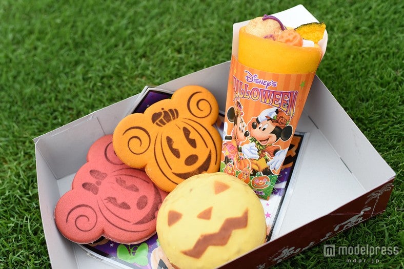 ディズニーランド、ハロウィーン限定スウィーツがいっぱい
