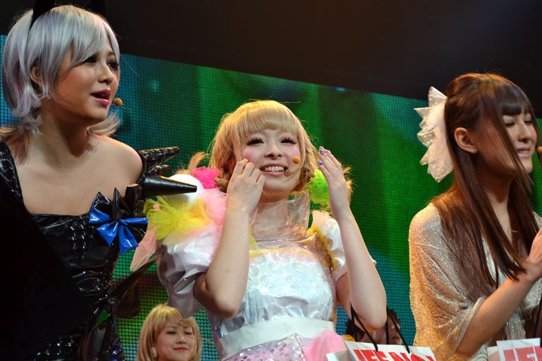 フィナーレ/てんちむ、きゃりーぱみゅぱみゅ、椿姫彩菜