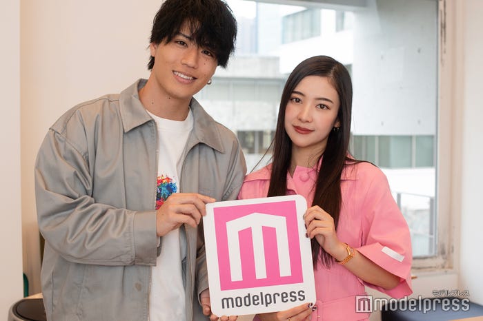 森山、谷岡美沙紀(C)モデルプレス