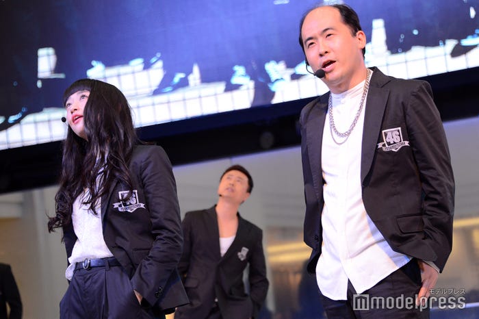 小川暖奈(スパイク)、斎藤司(トレンディエンジェル)/吉本坂46「泣かせてくれよ」発売記念イベント(C)モデルプレス(C)モデルプレス