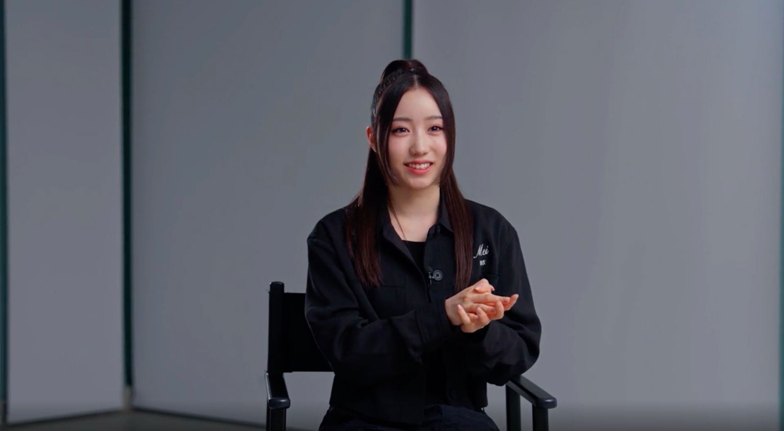 メイ「The Debut：Dream Academy」（C）HYBE UMG LLC.