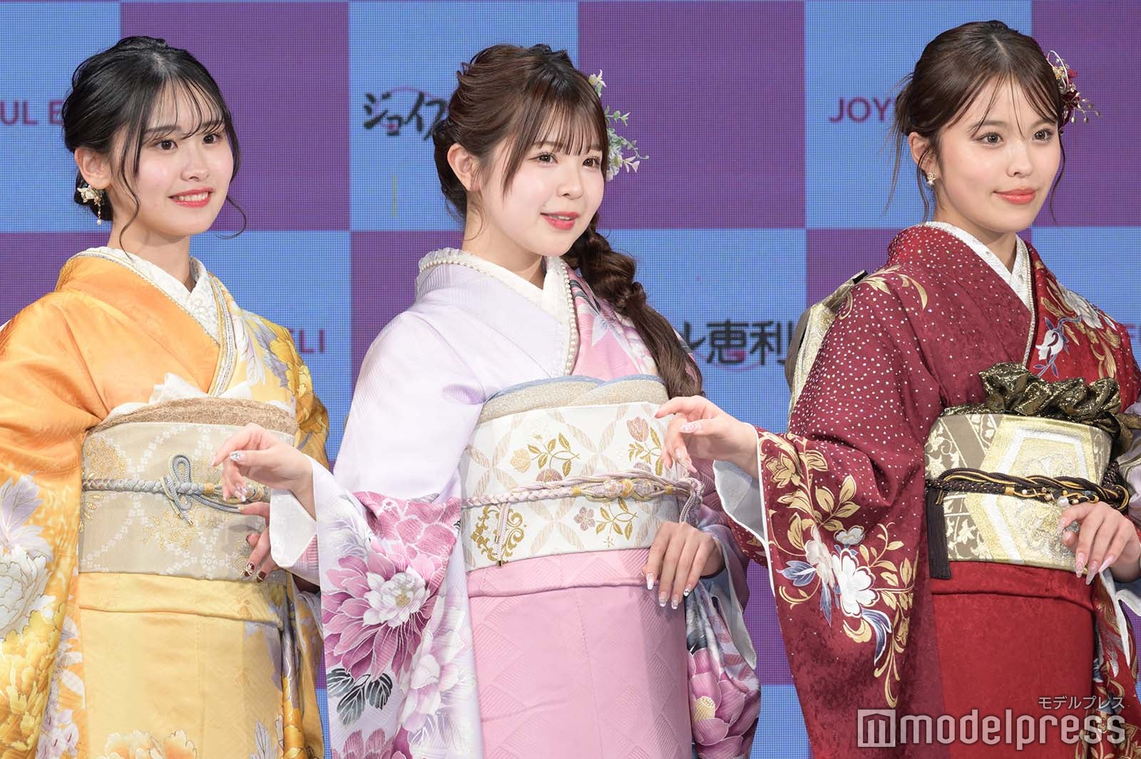 もか、折田涼夏、おさき（C）モデルプレス