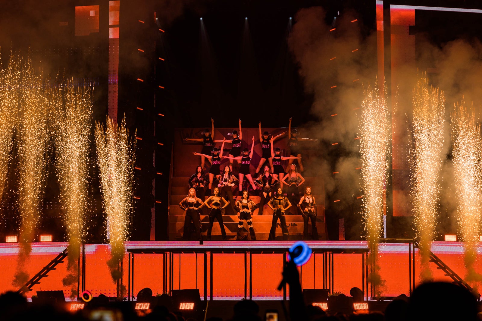 TWICE、約2年ぶりの日本ライブ追加公演決定