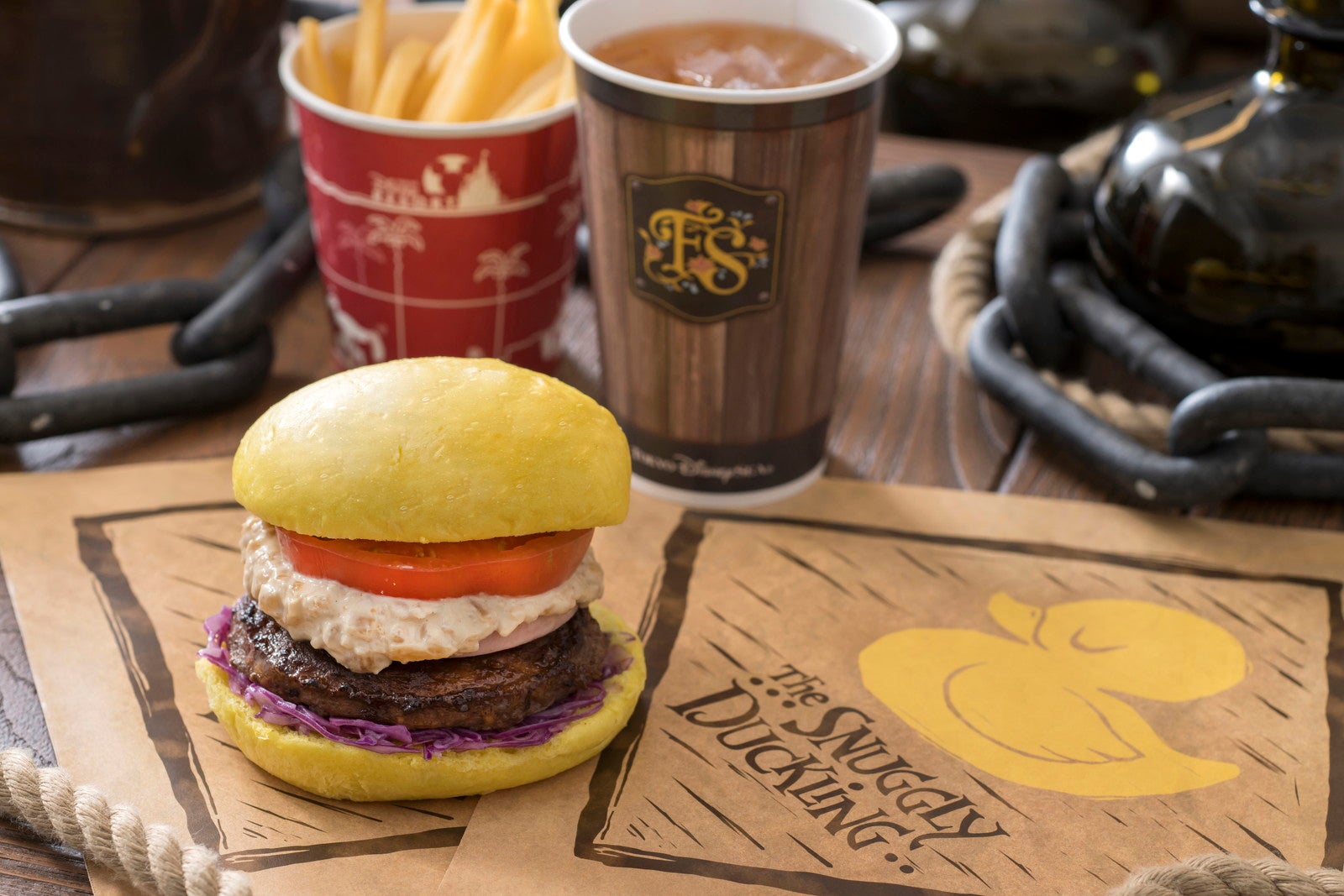 ダックリングドリームバーガー￥900（C）Disney