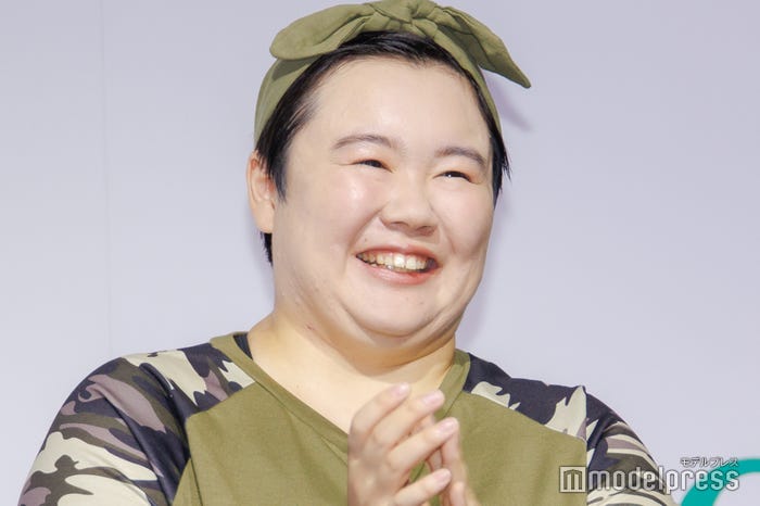 やす子(C)モデルプレス