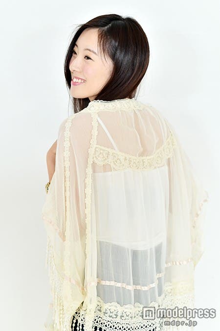 ふんわり透けるシフォン素材