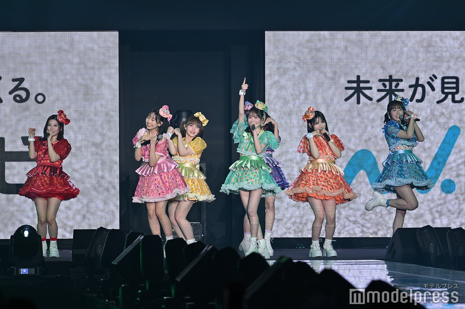 FRUITS ZIPPER（C）モデルプレス