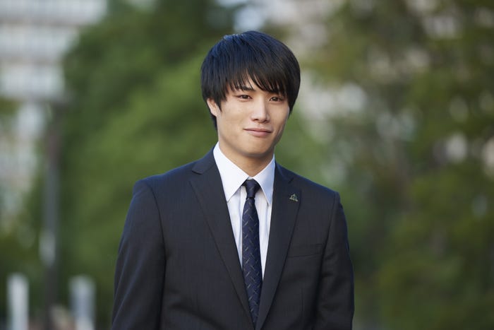 鈴木伸之(C)2017『リベンジgirl』製作委員会