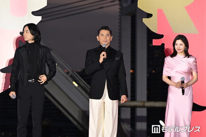 菅田将暉、本木雅弘、吉高由里子(C)モデルプレス