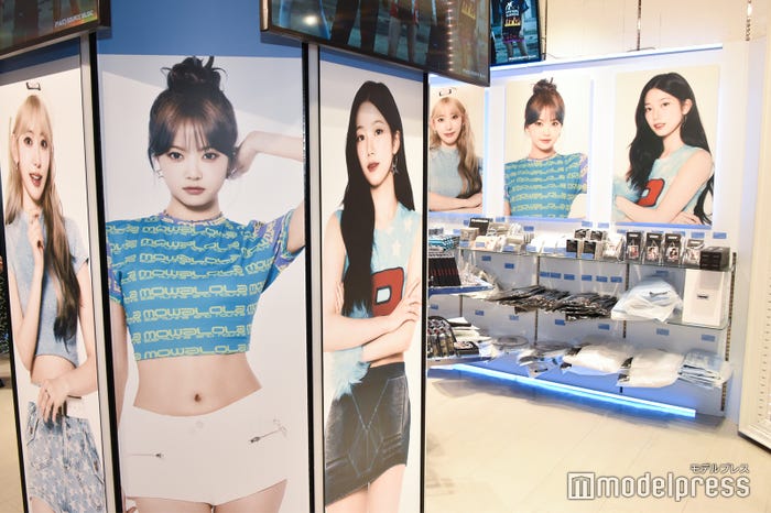 『LE SSERAFIM FAN MEETING ‘FEARNADA’ 2024 S/S - JAPAN POP-UP STORE』内装(C)モデルプレス