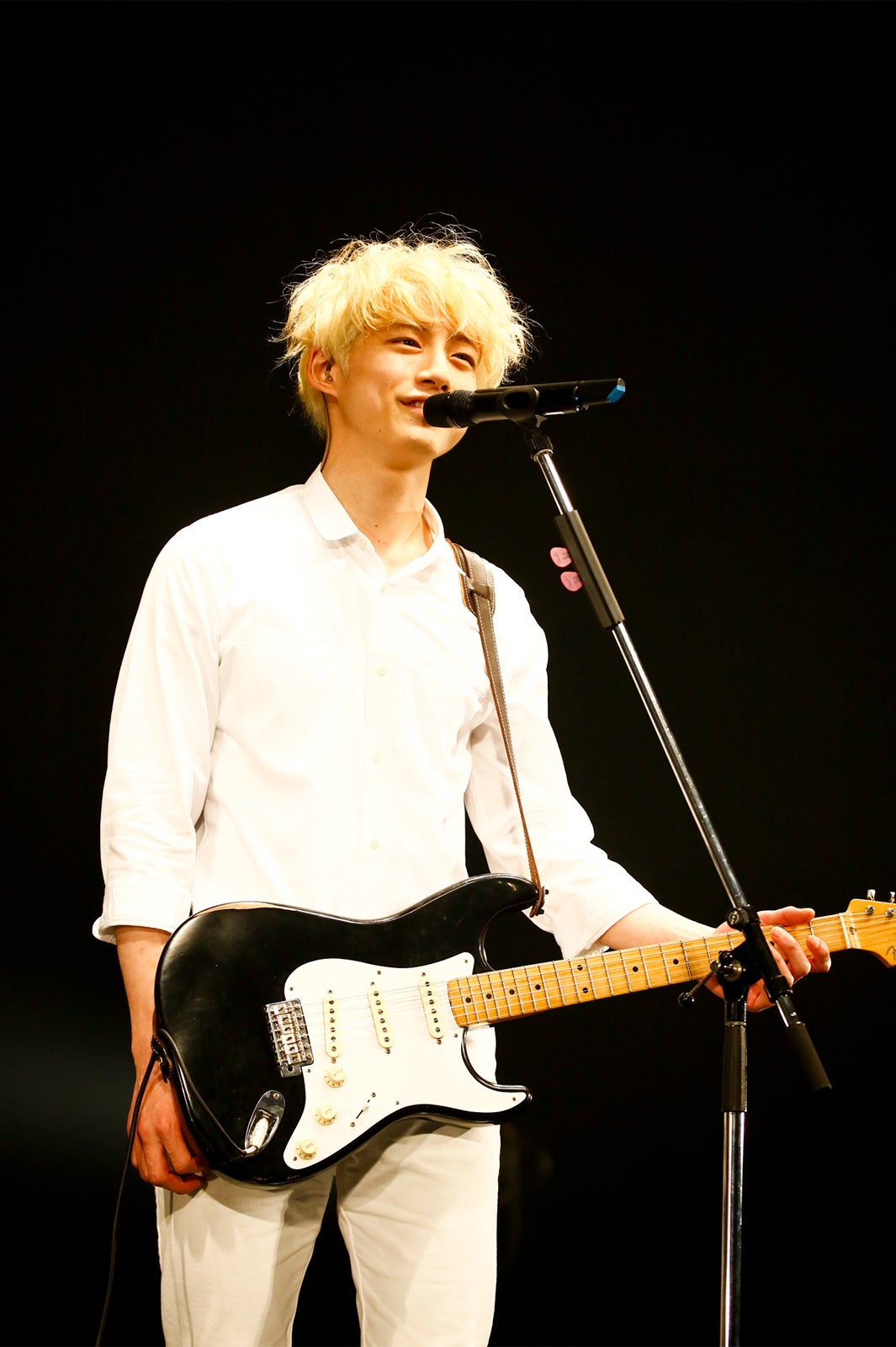 坂口健太郎（C）2017「君と100回目の恋」製作委員会