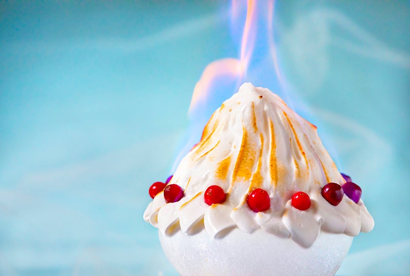 氷のアフタヌーンティー／画像提供：星野リゾート