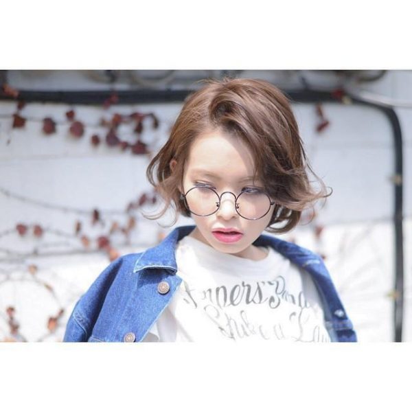 メガネに似合うショートヘア特集 大人女性におすすめの美人見えスタイル モデルプレス メガネに似合うショートヘア特集 大人女性におすすめの美人見えスタイル モデルプレス