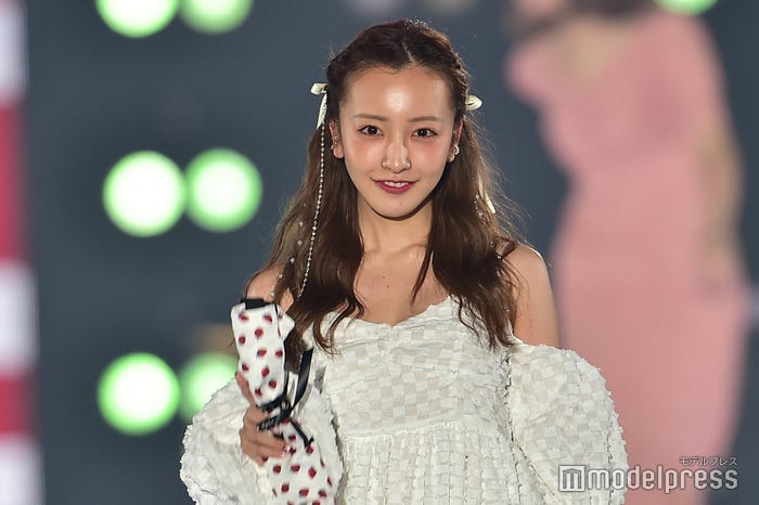 板野友美(C)モデルプレス