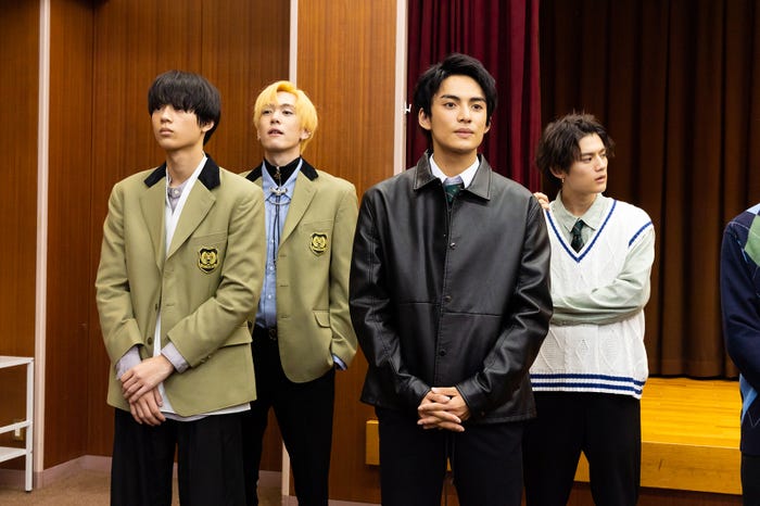 水沢林太郎、内藤秀一郎、藤枝喜輝、藤原大祐 「もしも、イケメンだけの高校があったら」より(C)テレビ朝日