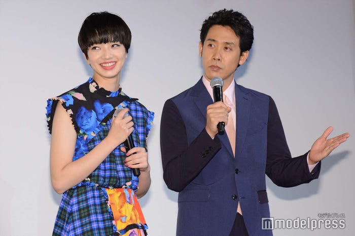 小松菜奈、大泉洋(C)モデルプレス