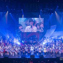 「第2回 AKB48 紅白対抗歌合戦」ライブ画像(C)AKS