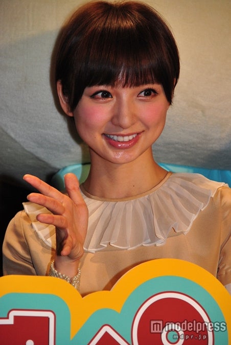 篠田麻里子、暴走するふかわりょうに困惑