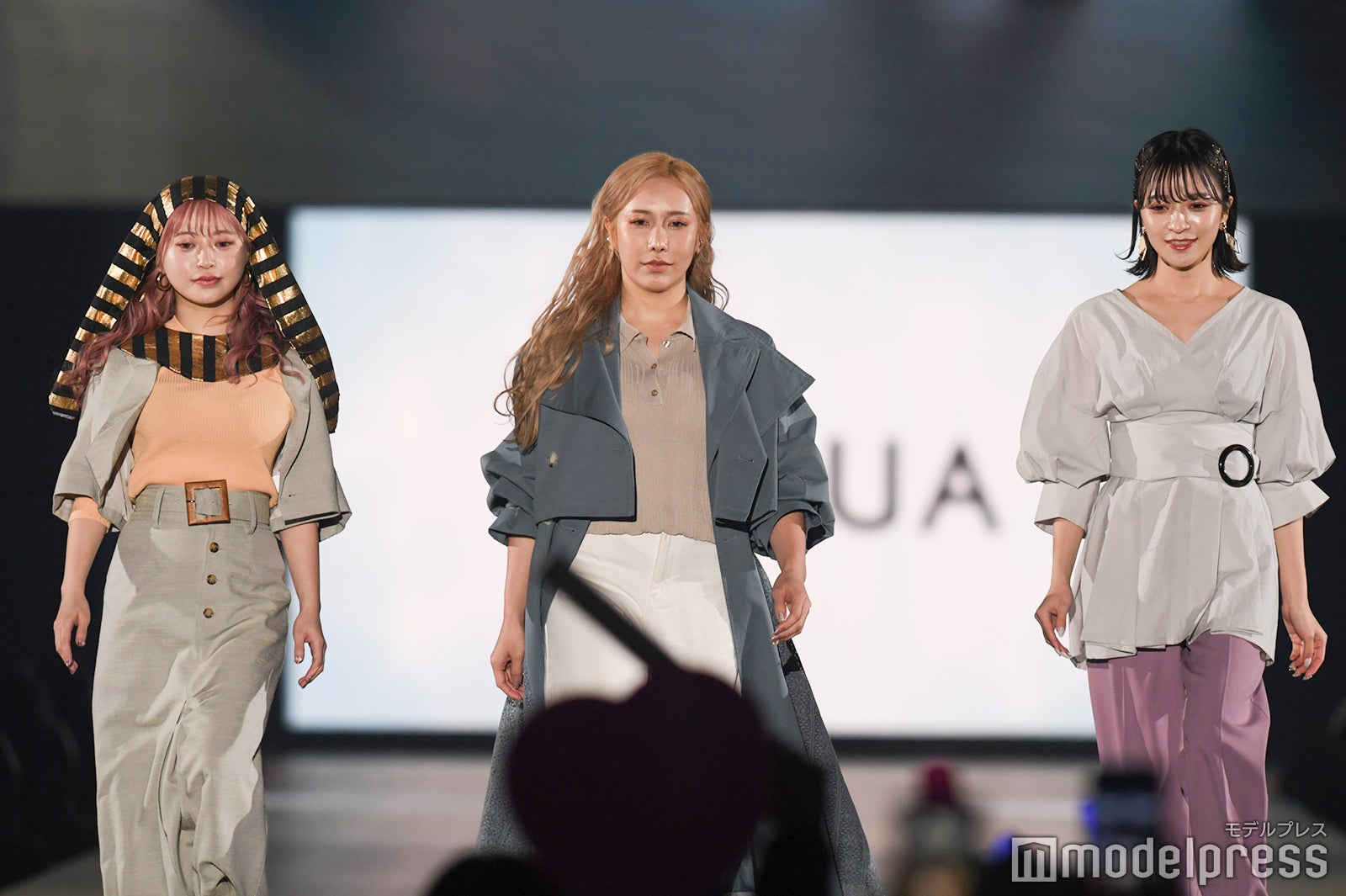 ヘラヘラ三銃士／まりな、ありしゃん、さおりん （C）モデルプレス