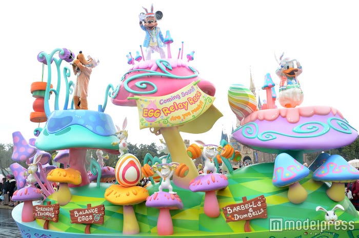 「ヒッピティ・ホッピティ・スプリングタイム」雨天バージョン(C)モデルプレス