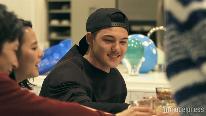 光る『TERRACE HOUSE BOYS & GIRLS IN THE CITY』26th WEEK(C)フジテレビ/イースト・エンタテインメント