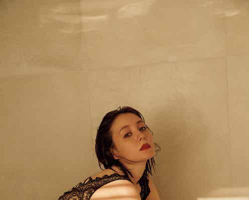 トリンドル玲奈、SEXYランジェリー姿公開 写真集「あいまい」追加イベントも決定