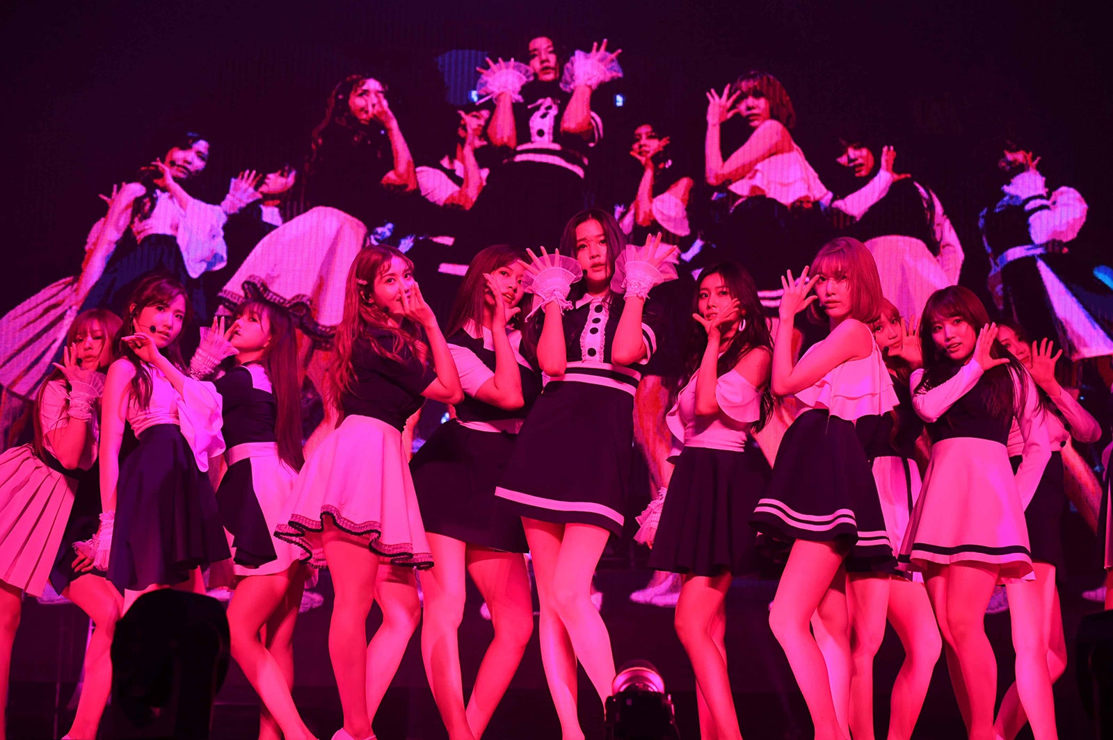 IZ*ONE （C）OFF THE RECORD