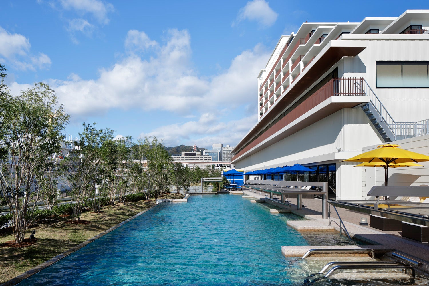 神戸みなと温泉 蓮／画像提供：ラスイート